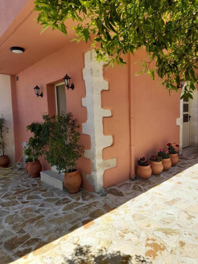 Thea'S Country House Aryiroúpolis Екстериор снимка