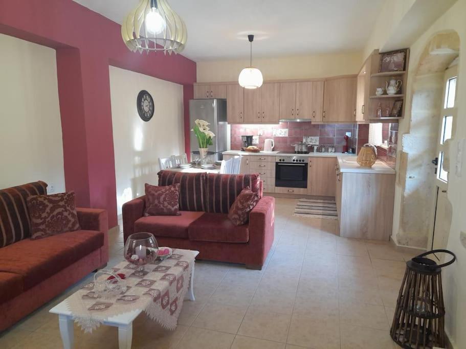 Thea'S Country House Aryiroúpolis Екстериор снимка