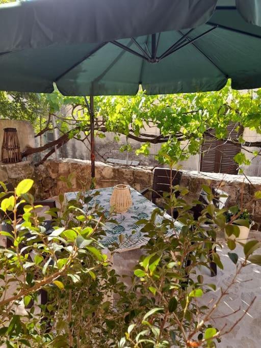 Thea'S Country House Aryiroúpolis Екстериор снимка